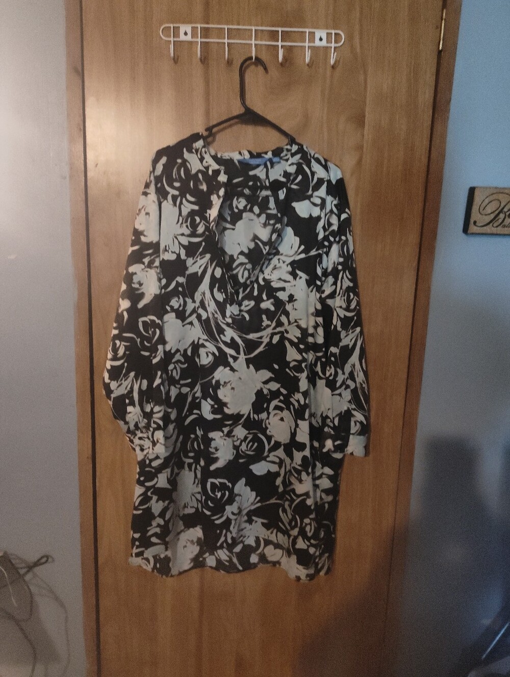 Simply Vera Vera Wang Black and White Floral Long Sleeve Dress